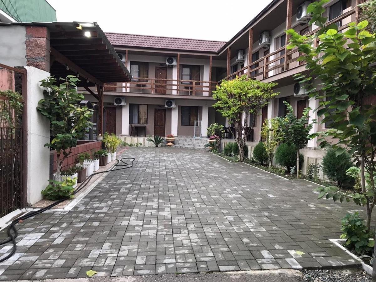 Гостевой Дом Пегас Hotel Pizunda Bagian luar foto